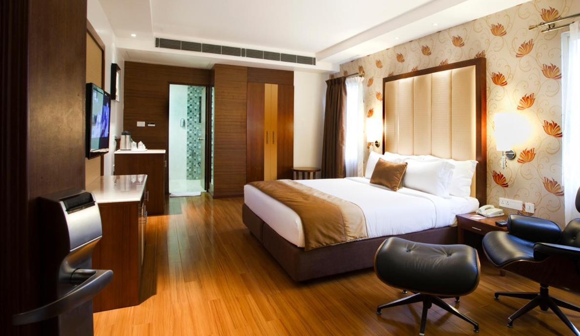 Hotel The The Grand Magrath Bangalore Esterno foto