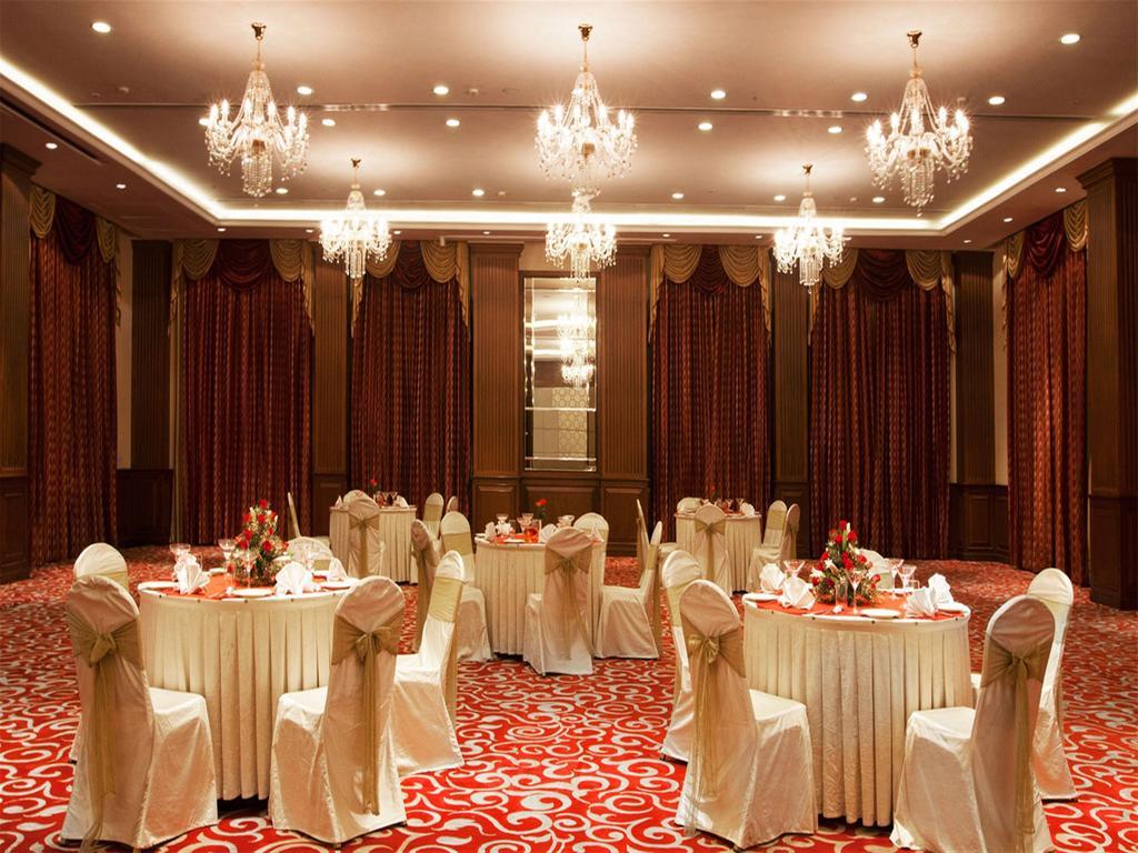 Hotel The The Grand Magrath Bangalore Esterno foto