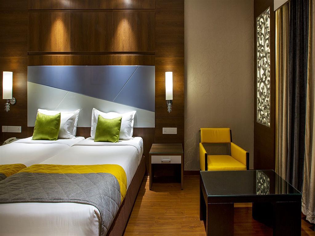 Hotel The The Grand Magrath Bangalore Esterno foto