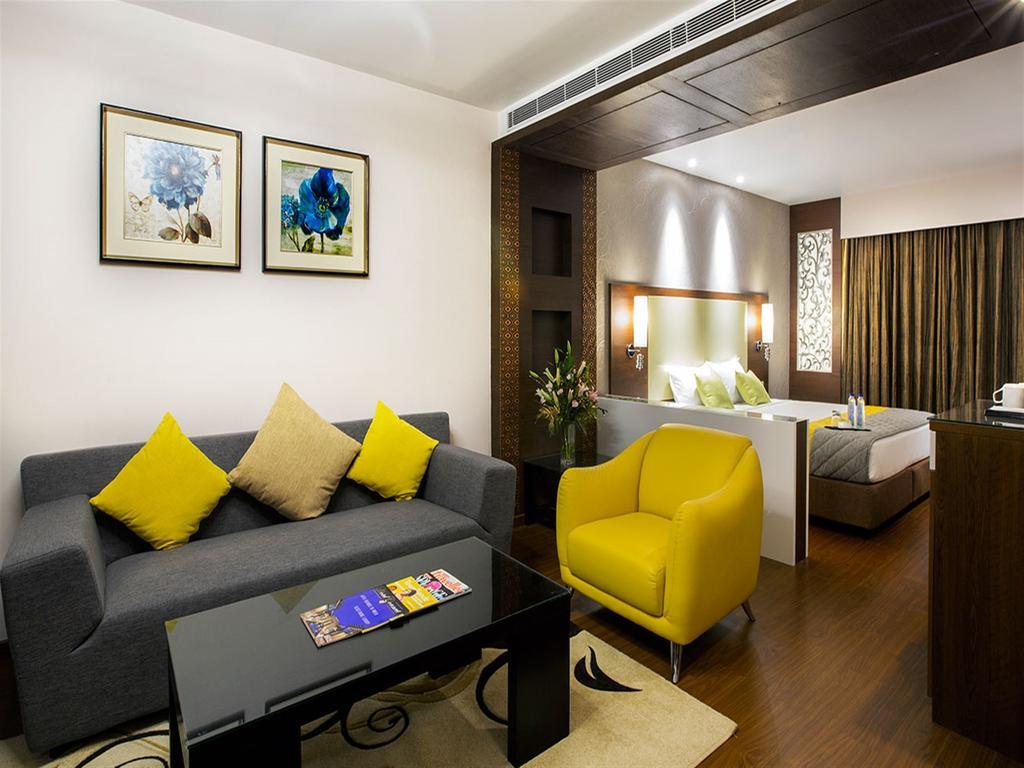 Hotel The The Grand Magrath Bangalore Esterno foto