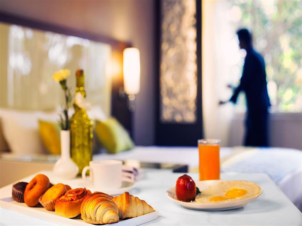 Hotel The The Grand Magrath Bangalore Esterno foto